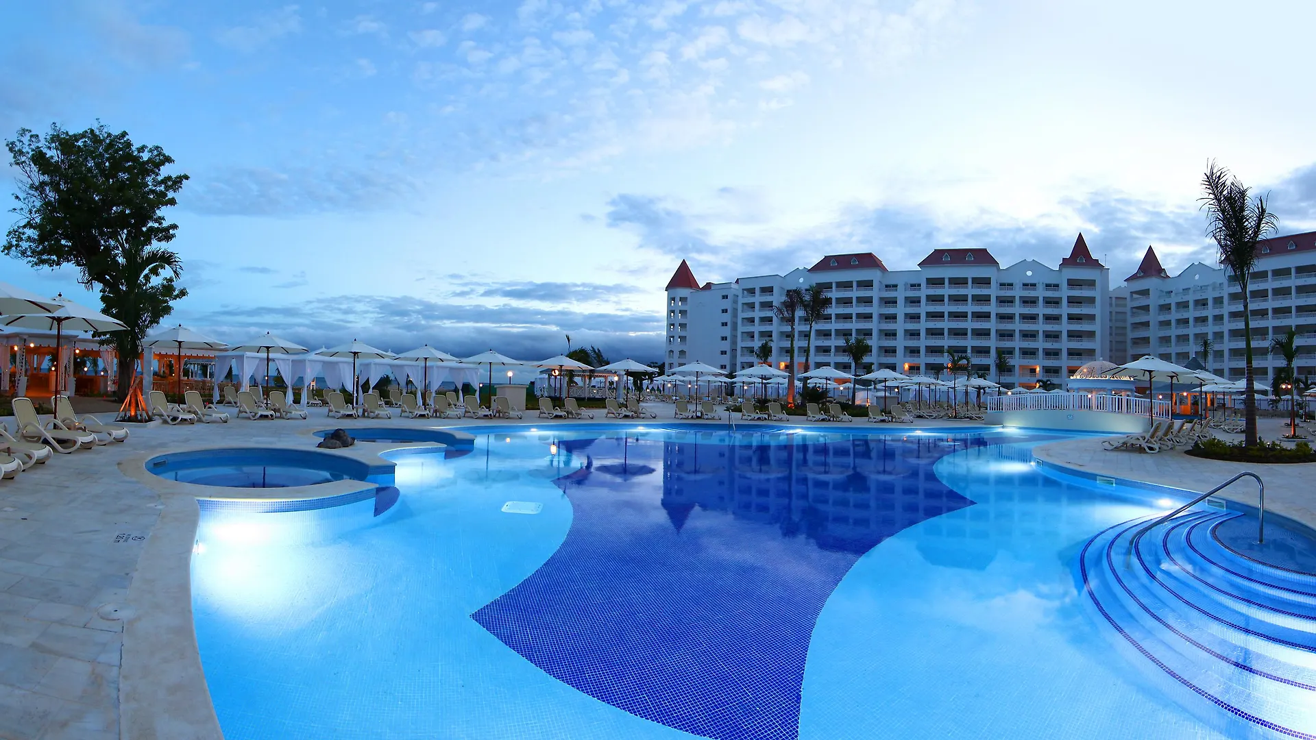 Bahia Principe Luxury Runaway Bay (Adults Only) Resort