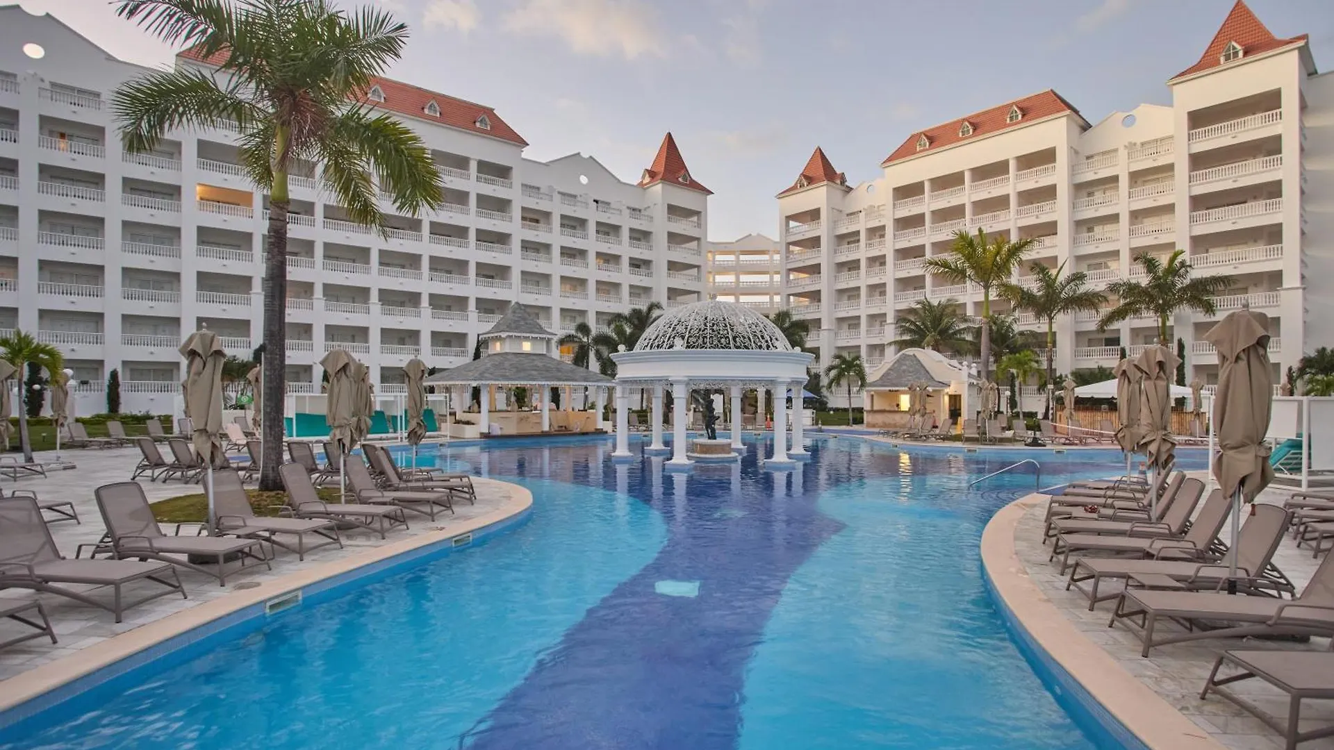 Bahia Principe Luxury Runaway Bay (Adults Only)