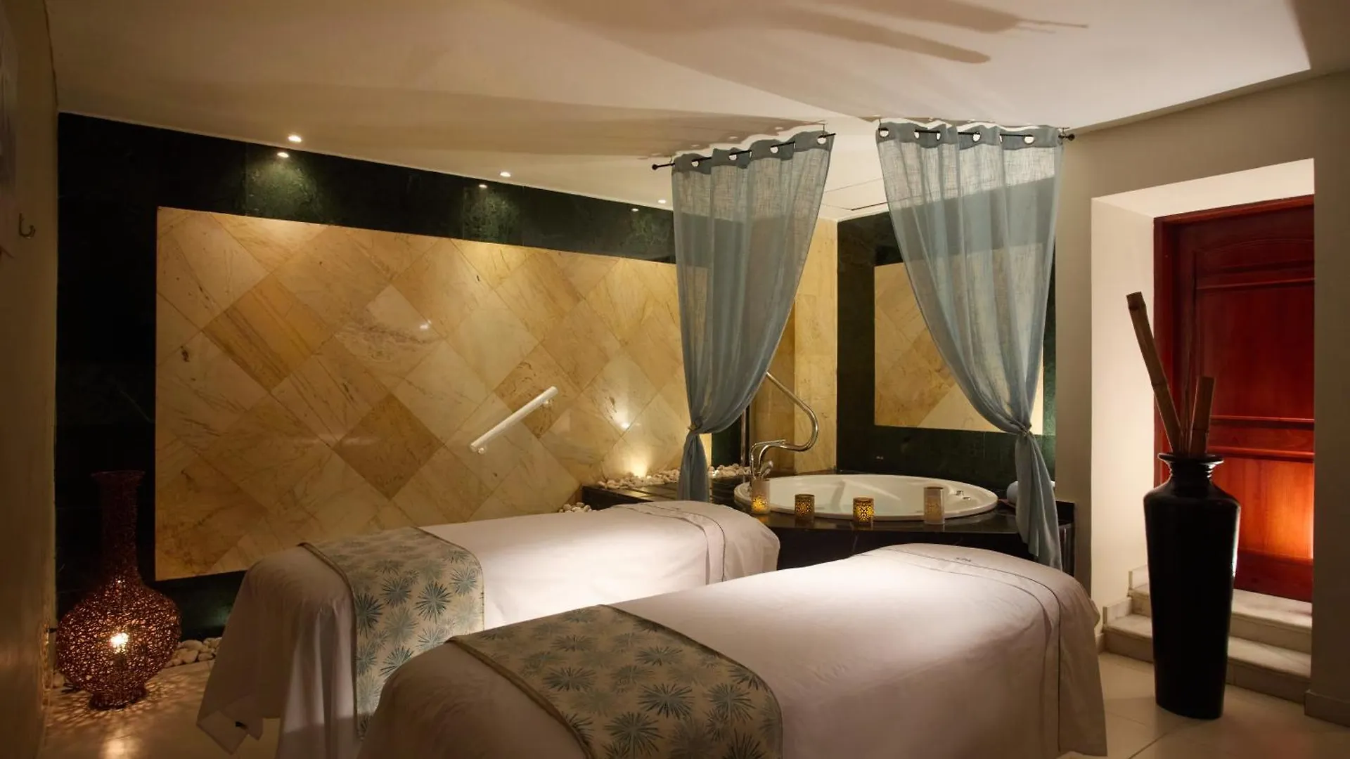 Resort Bahia Principe Luxury Runaway Bay (Adults Only)